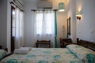accommodation elli hotel cozy bedroom